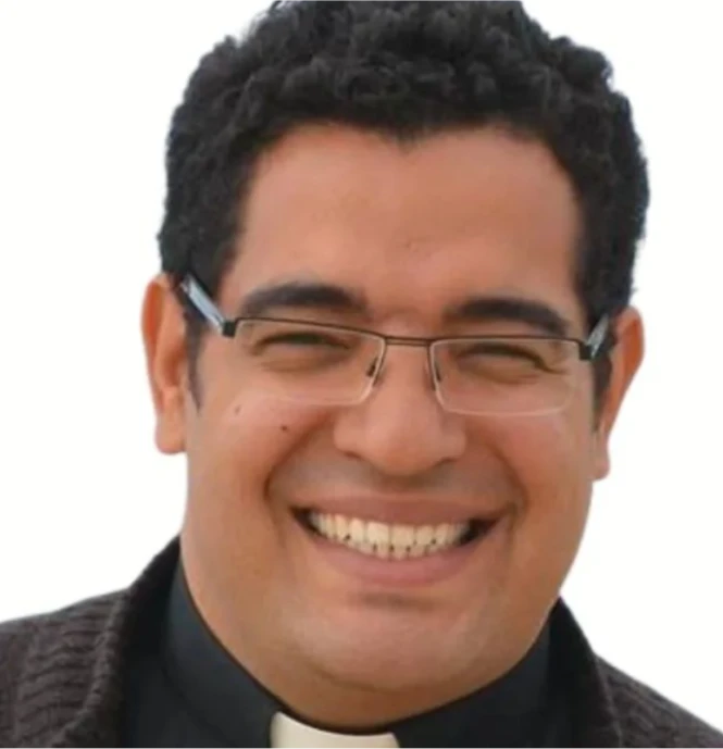 Pe. Douglas Ferreira